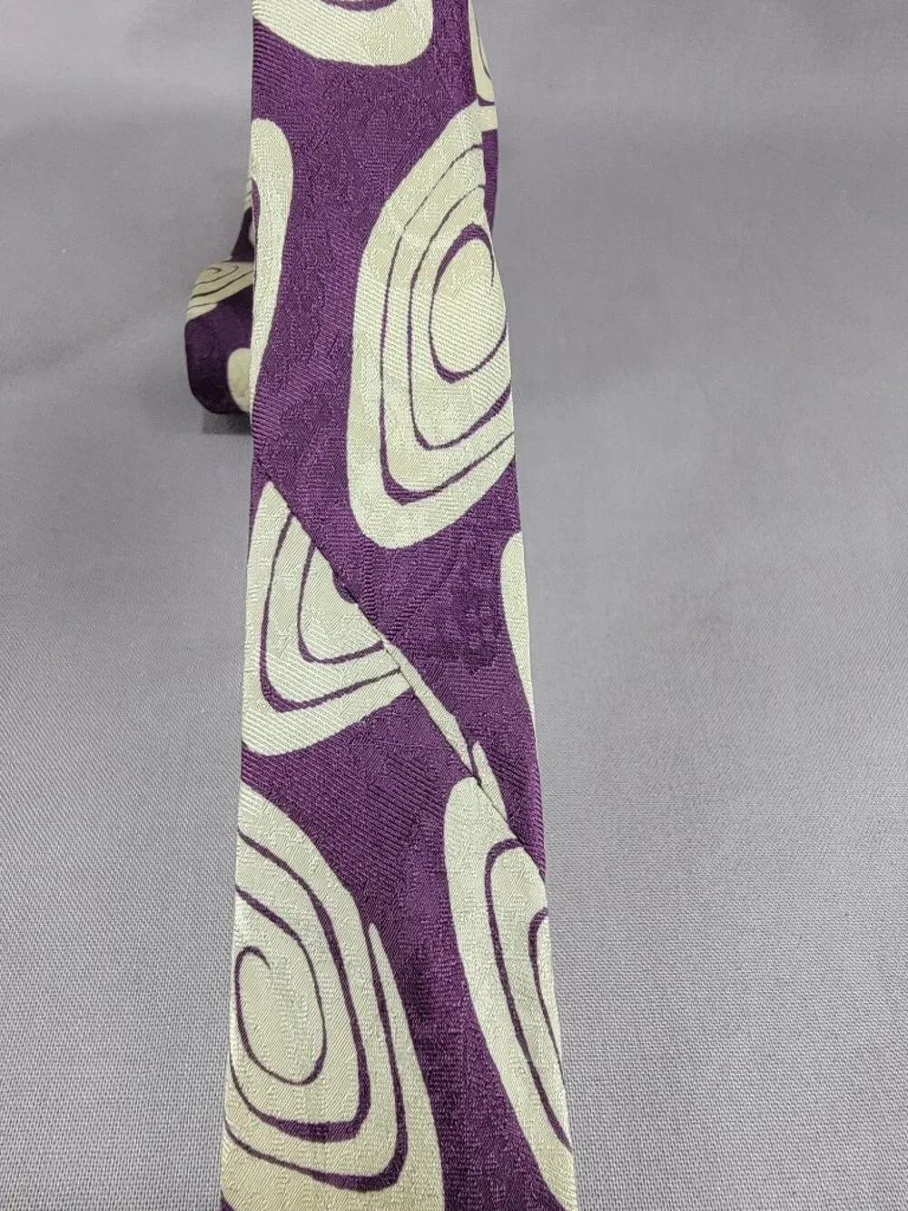 Vtg Roots Silk Necktie Tie Mens Burgundy Gray Abstract Print Hand Made
